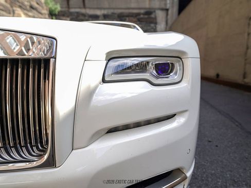 Used 2017 Rolls-Royce Wraith RWD image 72