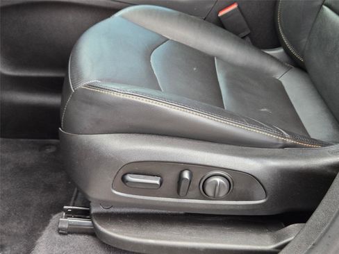Used 2021 Chevrolet Equinox Premier w/ Redline Edition FWD image 25