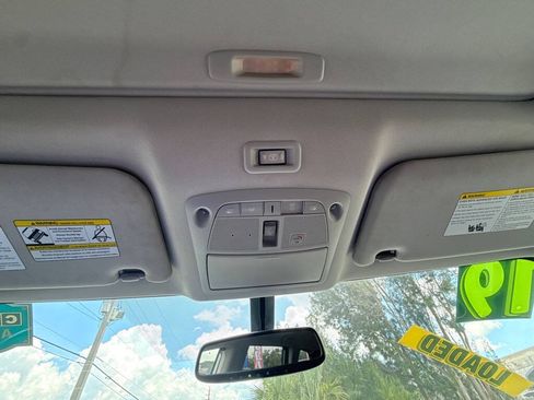 Used 2019 Nissan Pathfinder Platinum FWD image 23