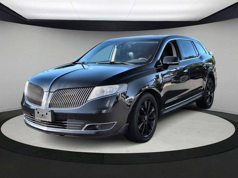 Used 2014 Lincoln MKT AWD w/ Equipment Group 201A image 4