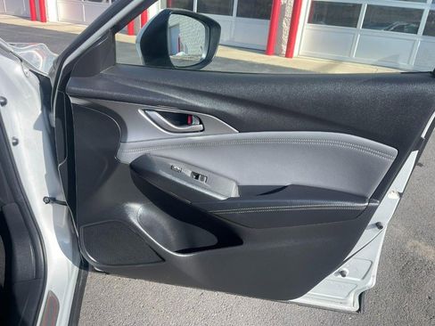 Used 2019 MAZDA CX-3 Touring image 11