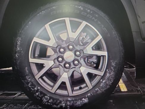 Used 2023 GMC Acadia SLE w/ Driver Convenience Package image 20