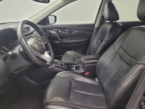 Used 2018 Nissan Rogue SL w/ Premium Package FWD image 17