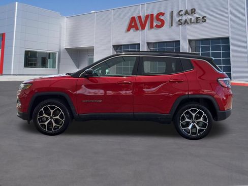 Used 2025 Jeep Compass Limited AWD/4WD image 10