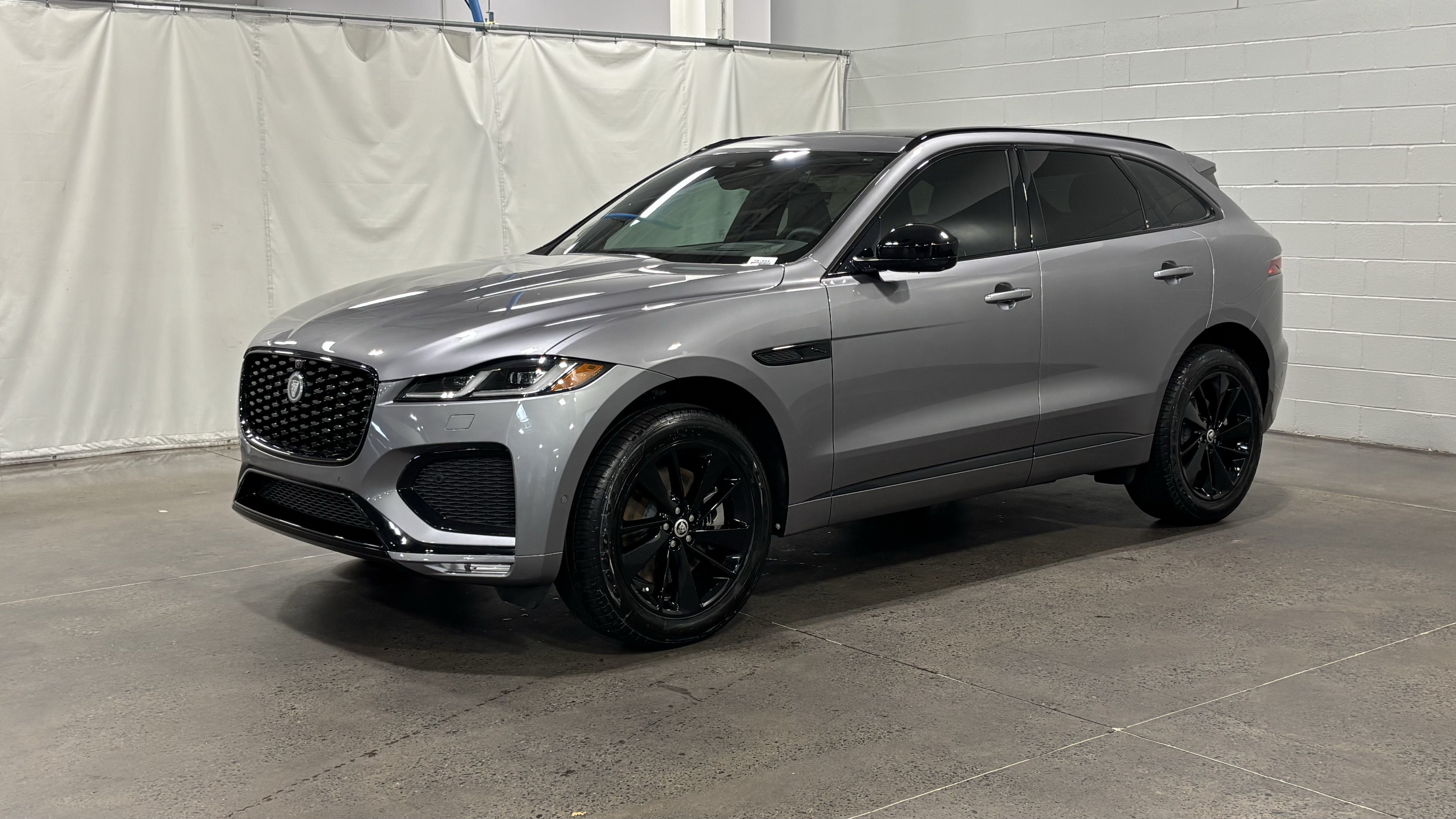 New 2026 Jaguar F-PACE R-Dynamic S AWD/4WD image 1