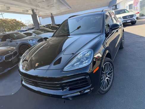 Used 2019 Porsche Cayenne AWD/4WD image 4