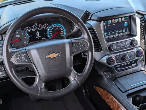 Used 2019 Chevrolet Tahoe Premier AWD/4WD image 9
