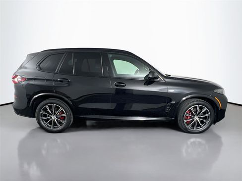 Used 2024 BMW X5 xDrive40i w/ M Sport Package AWD/4WD image 7