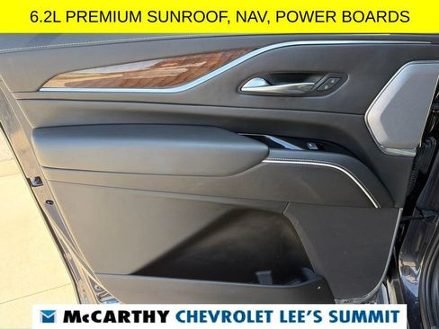 Used 2022 Cadillac Escalade ESV Premium Luxury Platinum AWD/4WD image 45