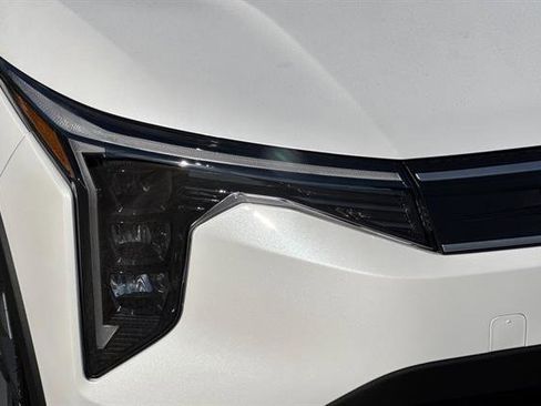 New 2026 Kia K4 LXS image 28