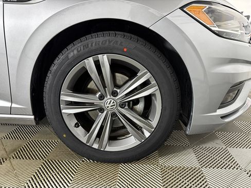 Used 2021 Volkswagen Jetta R-Line FWD image 37