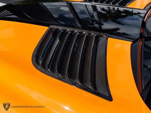 Used 2009 Mercedes-Benz SLR image 12