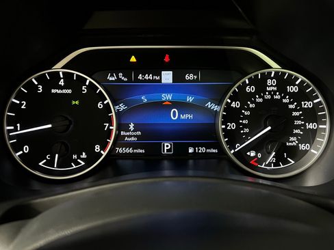 Used 2019 Nissan Murano Platinum w/ Cargo Package image 17