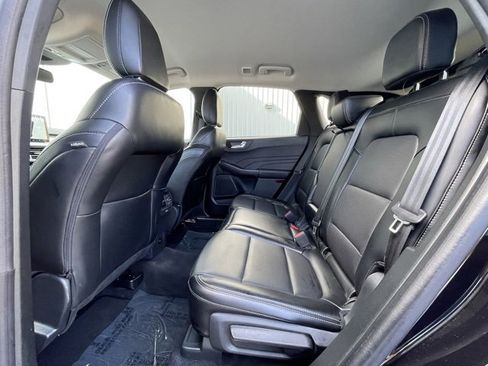 Used 2024 Ford Escape Platinum image 8