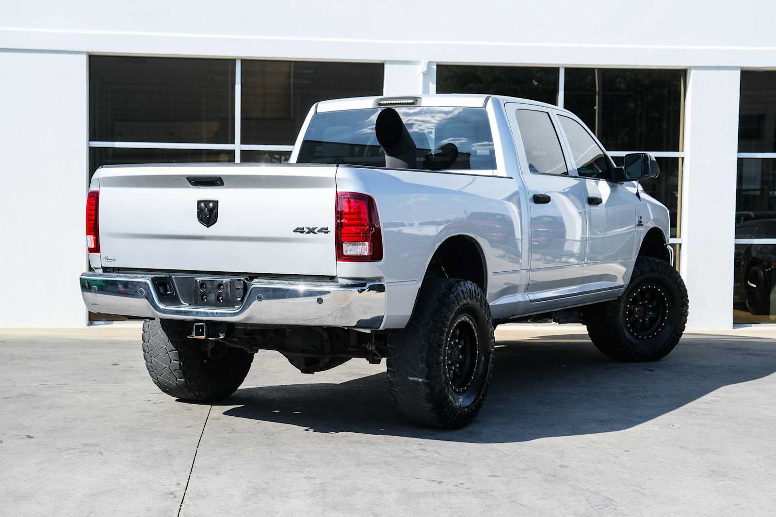 Used 2014 RAM 2500 Tradesman w/ Chrome Appearance Group AWD/4WD image 10