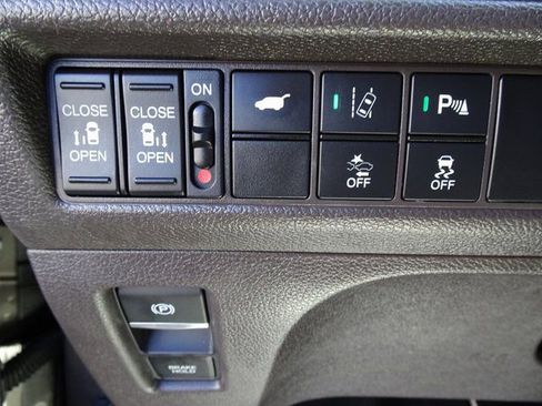 Used 2020 Honda Odyssey Elite image 31