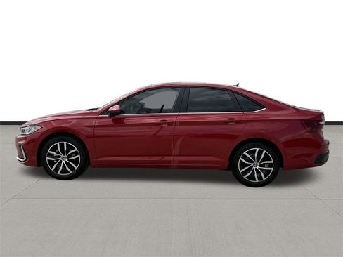New 2026 Volkswagen Jetta SE image 8