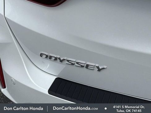New 2026 Honda Odyssey Touring image 6