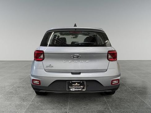 Used 2022 Hyundai Venue SE FWD image 23