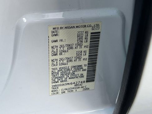 Used 2023 Nissan Frontier PRO-4X w/ Technology Package AWD/4WD image 18
