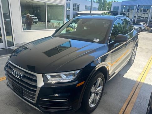 Used 2018 Audi Q5 2.0T Premium Plus w/ Premium Plus Package AWD/4WD image 3