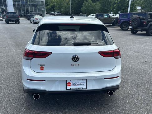 Used 2025 Volkswagen GTI SE FWD image 5