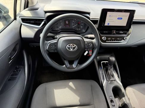 Used 2024 Toyota Corolla LE FWD image 25