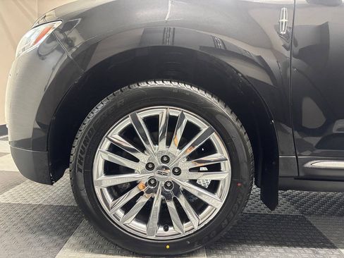 Used 2014 Lincoln MKX AWD w/ Equipment Group 101A image 12