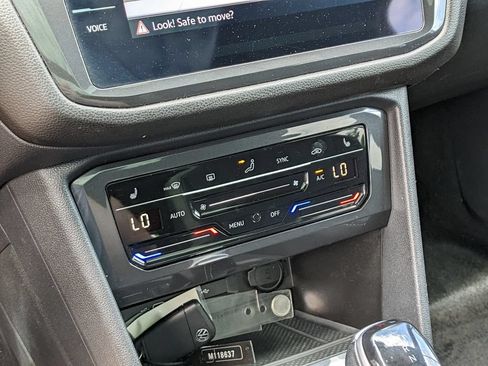 Certified 2023 Volkswagen Tiguan SE R-Line FWD image 18