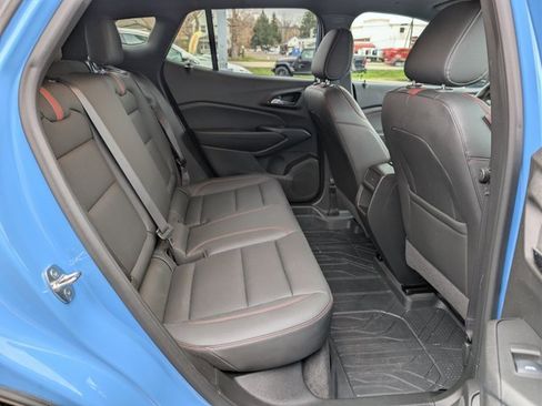 Used 2024 Chevrolet Trax RS w/ Sunroof Package image 17