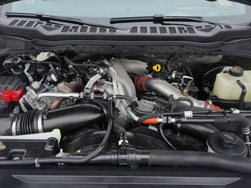 Used 2024 Ford F350 Limited w/ FX4 Off-Road Package image 33