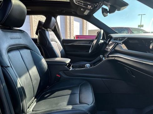 Used 2024 Jeep Grand Cherokee L Overland w/ Rear Seat Video Group I image 17