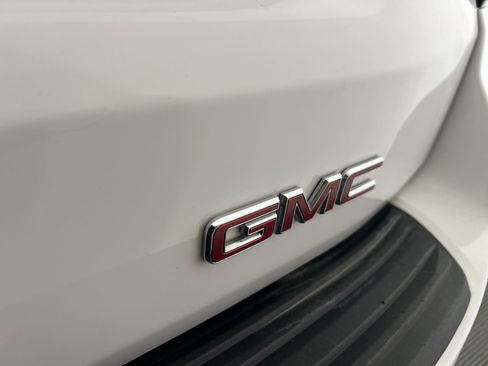 Used 2025 GMC Yukon XL Denali image 27