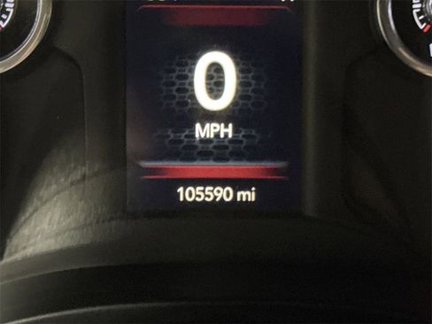 Used 2021 RAM 1500 Big Horn image 12