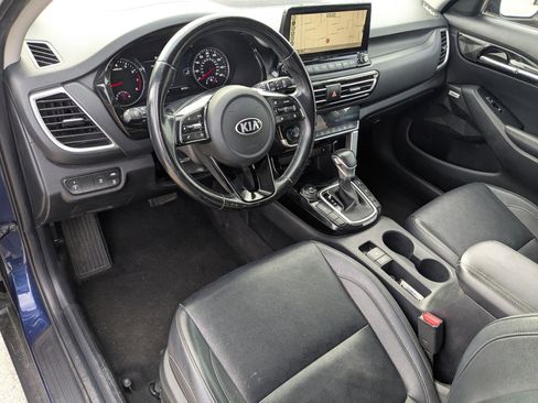 Used 2021 Kia Seltos SX image 16