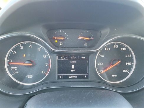 Used 2019 Chevrolet Cruze Premier w/ Sun And Sound Package image 13