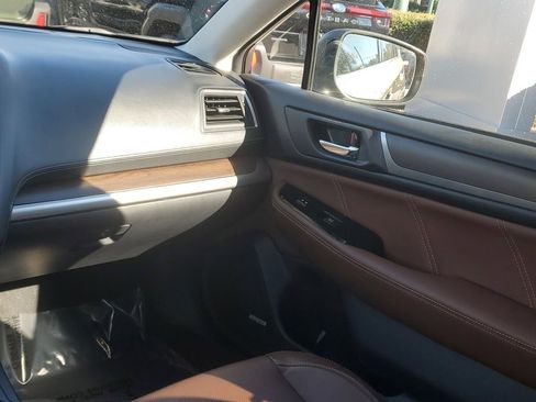 Used 2019 Subaru Outback 3.6R Touring image 16