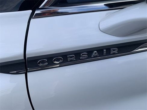 Used 2024 Lincoln Corsair AWD image 32