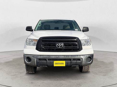 Used 2011 Toyota Tundra 4x4 Double Cab w/ Tow Pkg image 6