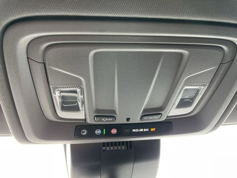 Used 2024 GMC Sierra 1500 Elevation image 52