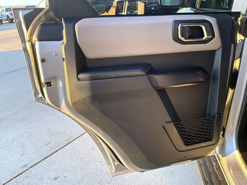 Used 2024 Ford Bronco Wildtrak image 21