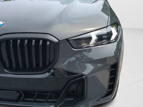 Used 2026 BMW X5 xDrive40i w/ M Sport Package AWD/4WD image 9
