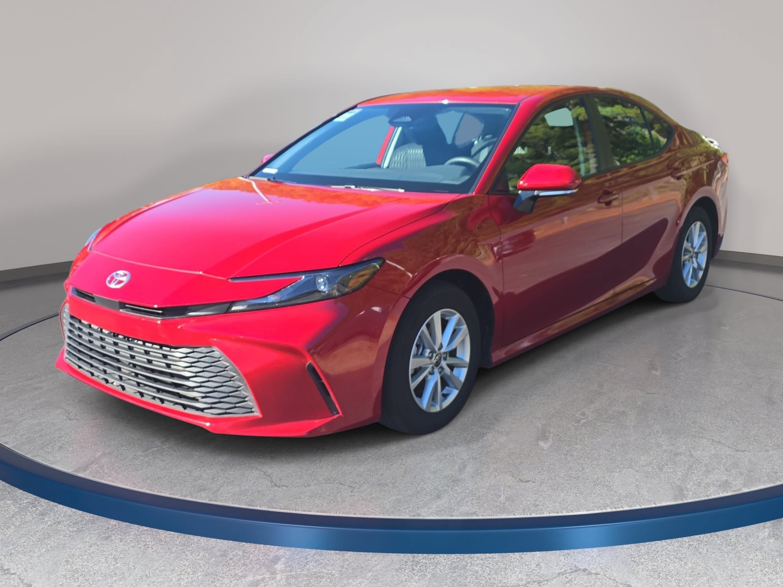 Used 2025 Toyota Camry LE w/ Convenience Package FWD image 1