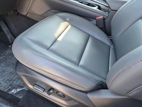 New 2026 Ford Explorer Active w/ Active Comfort Package RWD image 4