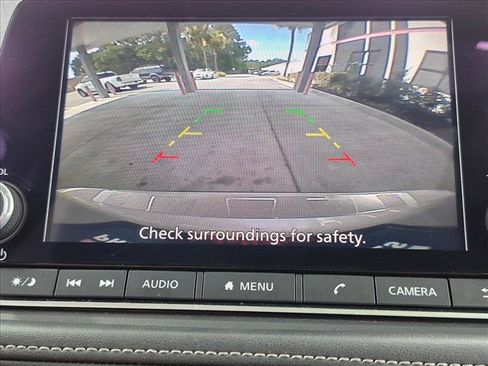 Used 2025 Nissan Rogue SV w/ SV Premium Package FWD image 12