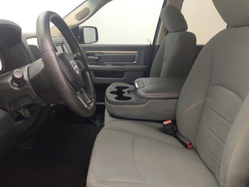 Used 2017 RAM 1500 Classic SLT RWD image 17