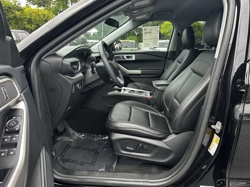 Certified 2023 Ford Explorer XLT w/ Equipment Group 202A AWD/4WD image 21