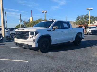 Used 2022 GMC Sierra 1500 Elevation w/ LPO, Elevation Black Package
