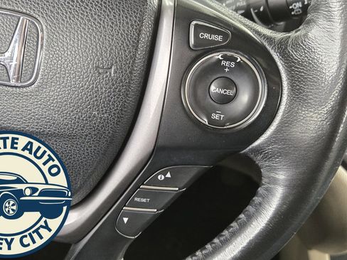 Used 2016 Honda Pilot EX-L image 17