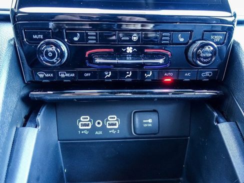 New 2025 Jeep Grand Cherokee Limited image 18